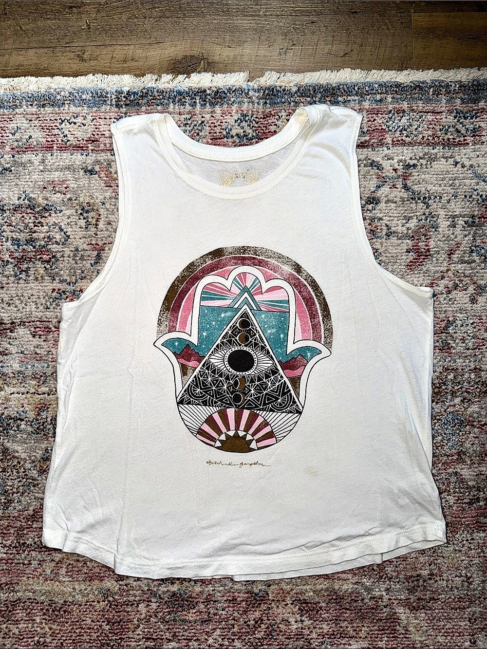 Spiritual Gangster Hamsa Graphic Tank Top Size Small